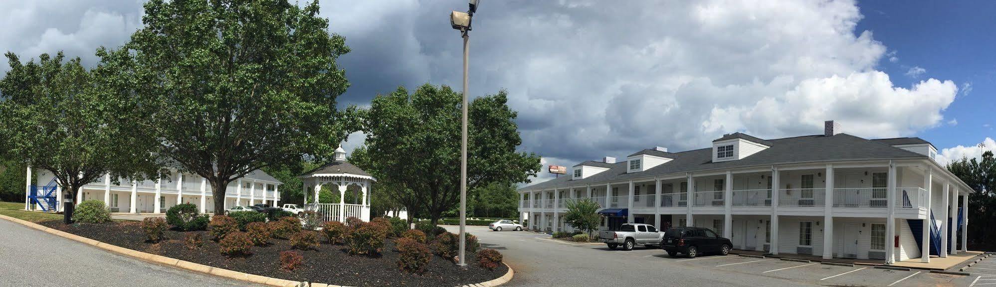 Baymont By Wyndham Anderson Clemson Hotell Eksteriør bilde